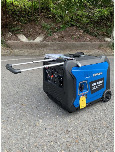 Бензиновый инверторный генератор Hyundai HHY 9050Si фото